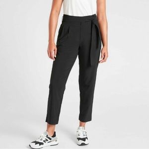ATHLETA Skyline II Pant, Black size 4, tie waist paper bag